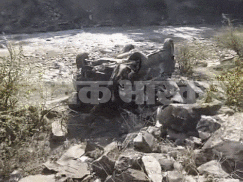 जालंधर के 2 लोगों की कुल्लू हादसे में मौत VIDEO:  पति इंश्योरेंस-पत्नी ब्यूटी पार्लर का काम करती थी, बेटा-बेटी घायल, परिवार का रो-रोकर बुरा हाल – Jalandhar News