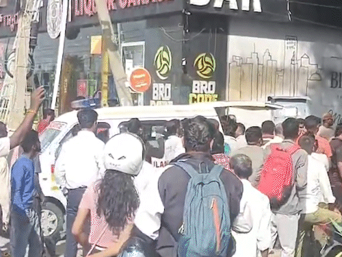 कर्नाटक- मैसूर के रेस्टो-पब में आग, 2 की मौत:5 घायल, 7 का रेस्क्यू किया गया; पब के अंदर 25 लोग थे