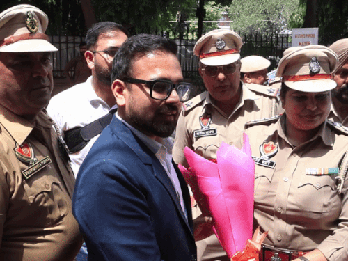 निगम कमिश्नर IAS ओजस्वी ने संभाला चार्ज:  बोले-सिर्फ रेंक में नहीं नंबर 1, सोच में भी नंबर वन अब होगा लुधियाना – Ludhiana News