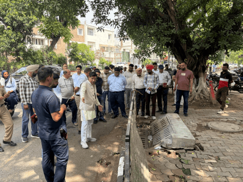 चंडीगढ़ में कल से मेगा डीप क्लीनिंग अभियान:  मेयर सौरभ जोशी ने सेक्टर-15 में किया निरीक्षण, अधिकारियों को दिए सख्त निर्देश – Chandigarh News