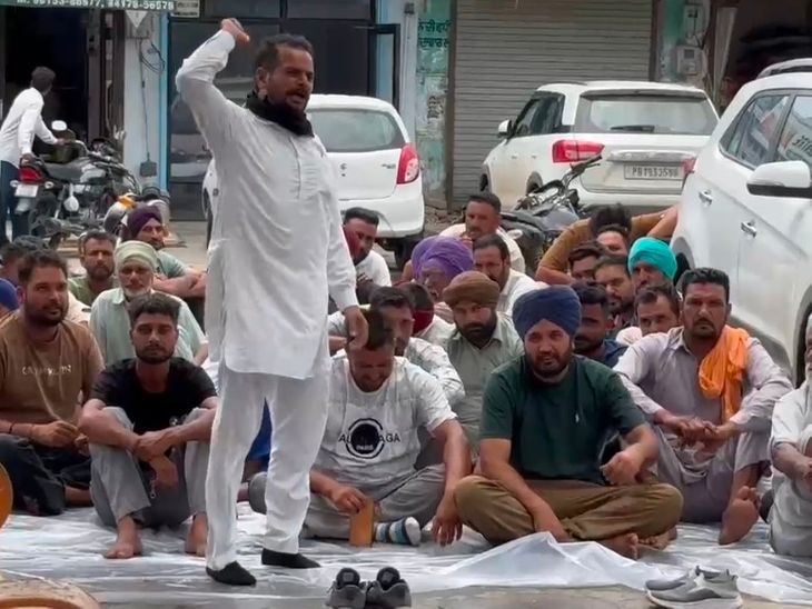संगरूर में मंत्री वरिंदर गोयल के दफ्तर के बाहर धरना:  ग्रामीणों ने पुलिस पर लगाए आरोप; कहा-राजनीतिक दबाव में झूठे केस किए दर्ज – Sangrur News