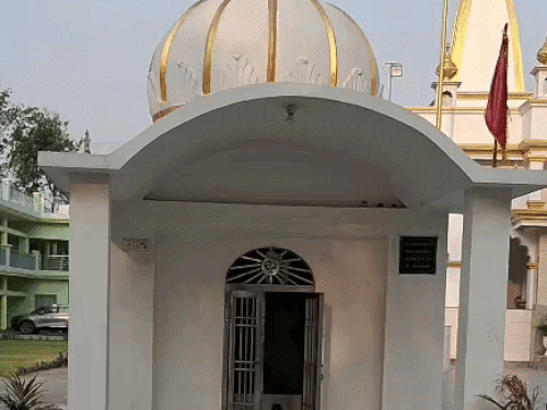 चंडीगढ़ के श्री प्रणामी मंदिर से गोलक चोरी:  10 हजार ले गए चोर, सुबह पूजा के लिए पहुंचे पुजारी, CCTV खंगाल रही पुलिस – Chandigarh News