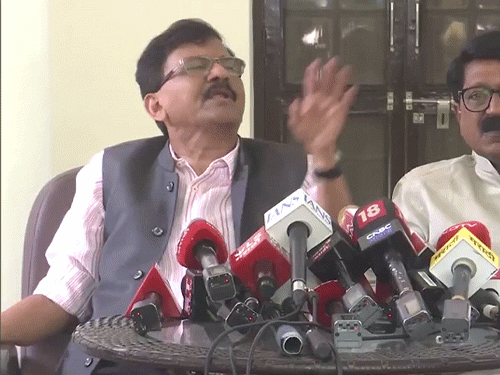Shiv Sena (UBT) issues whip, directs all LS MPs to attend Parliamentary Party meeting Shiv Sena (UBT) issues whip, directs all LS MPs to attend Parliamentary Party meeting
