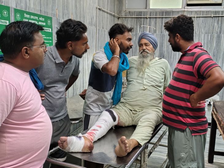 अबोहर में कार की टक्कर से बाइक सवार घायल:  अचानक वाहन चालक के मोड़ने से टकराई बाइक, गंभीर हालत में अस्पताल में कराया भर्ती – Abohar News