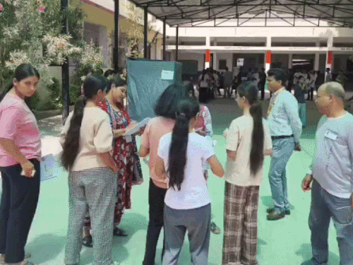 पंजाब में NEET री-एग्जाम के लिए कड़े सुरक्षा इंतजाम:  डीसी होंगे नोडल अफसर, कस्टोडियन बैंक से सेंटर तक CAPF का पहरा, सोशल मीडिया पर रहेगी नजर – Ludhiana News