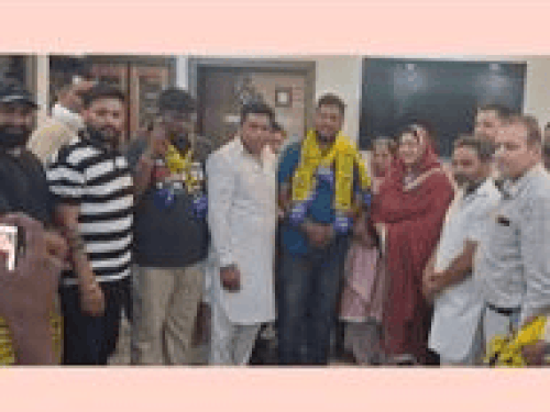 नूरमहल के पार्षद दीपू कांग्रेस छोड़ AAP में शामिल:  नगर परिषद की प्रधानगी को लेकर हलचल तेज; MLA इंदरजीत कौर ने पार्टी में किया शामिल – Nakodar News