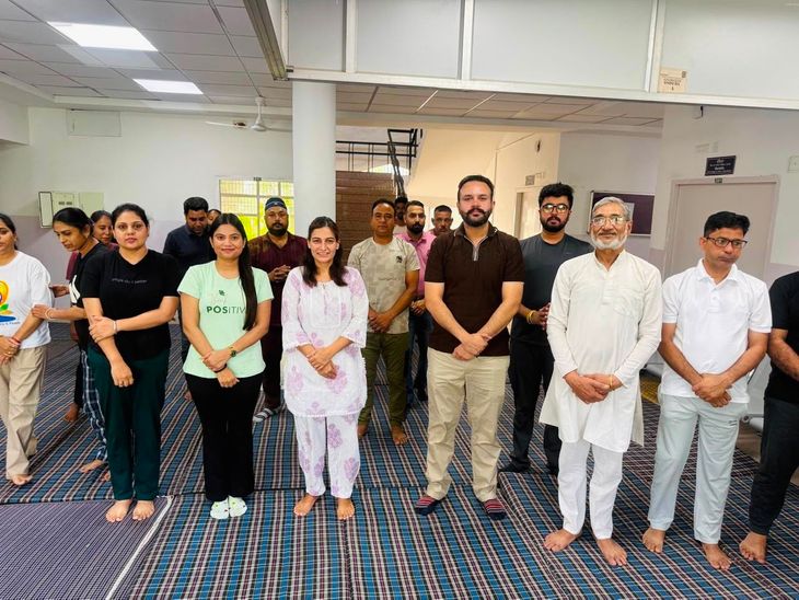 डेराबस्सी कोर्ट में योग दिवस पर जुटे जज-वकील:  अधिवक्ता बोले- नियमित योग से तनाव घटता है, कार्यक्षमता बढ़ती है – Mohali News