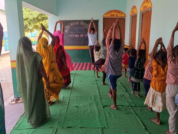 Varanasi Yoga Day 2026 | Barasta School Students & Villagers Practice ...