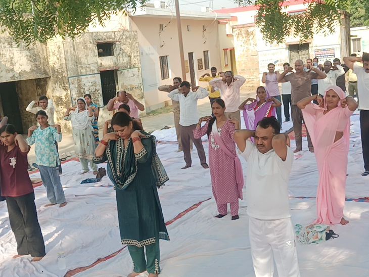 International Yoga Day Vijaypur Block Mirzapur | Suman Singh, Rampal ...