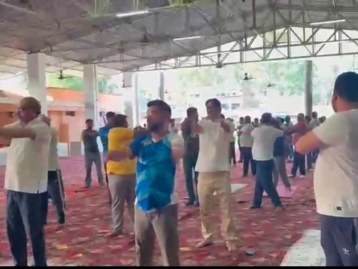 अश्वनी शर्मा बोले-योग भारत की अमूल्य धरोहर:  पठानकोट में अंतरराष्ट्रीय योग दिवस मनाया; विधायक ने स्वस्थ जीवन का दिया संदेश – Pathankot News