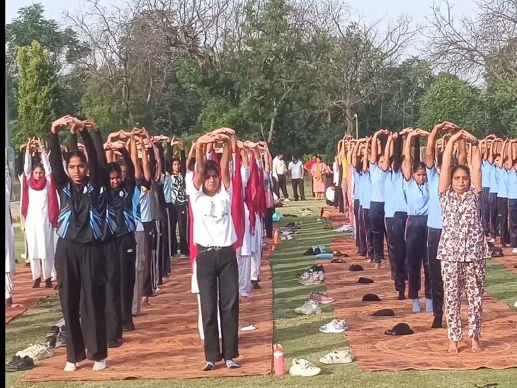 मानसा में 12वां अंतरराष्ट्रीय योग दिवस मना:  विधायक बोले- योग अपनाएं, दवाइयों से दूरी और स्वस्थ जीवन की मिलेगी गारंटी – Mansa News