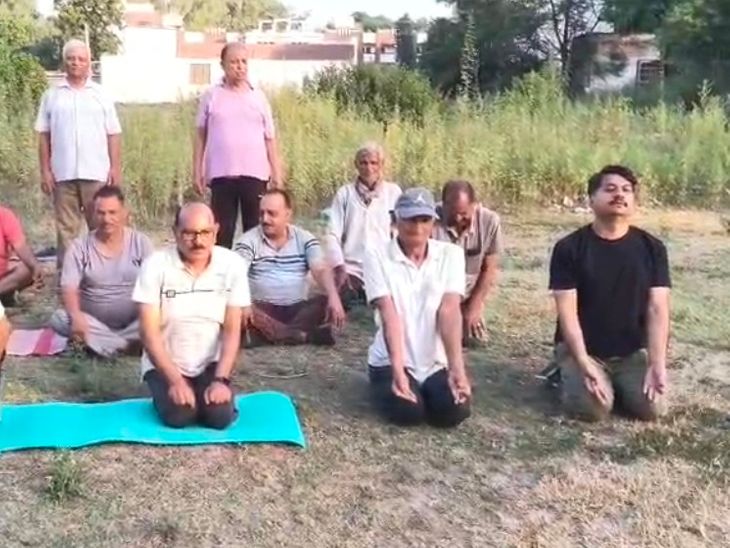 सुजानपुर में योग दिवस कार्यक्रम:  बच्चों-बुजुर्गों की रही खास भागीदारी, योग को बताया निरोग जीवन का आधार – Pathankot News
