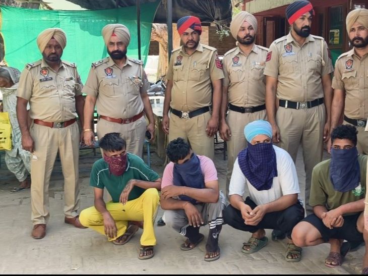नकली पुलिस बनकर लूटने वाले 4 आरोपी गिरफ्तार:  झुनीर पुलिस ने मानसा सीआईए स्टाफ बताकर ठगी करने वाले गिरोह को पकड़ा – Mansa News