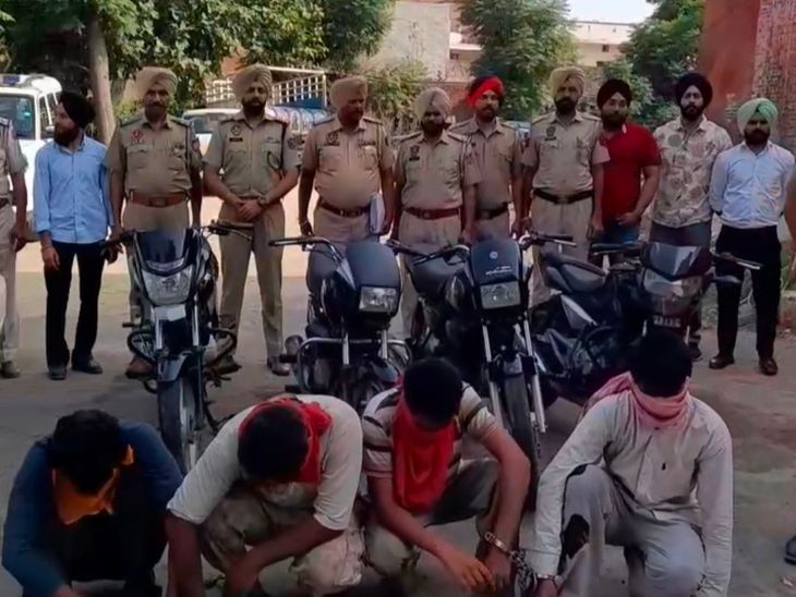 धुरी पुलिस ने CSP लूट के 4 आरोपी गिरफ्तार किए:  एक माह पहले हुई थी वारदात, पिस्तौल के बलपर लूटे थे 40 हजार, कैश-हथियार बरामद – Sangrur News