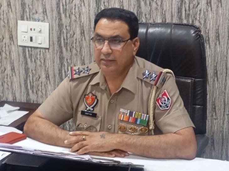 मोगा पुलिस ने हेरोइन, नशीली गोलियां, शराब जब्त की:  8 आरोपी गिरफ्तार, अलग-अलग गांवों से दबोचे तस्कर,NDPS और एक्साइज एक्ट के तहत केस दर्ज – Moga News