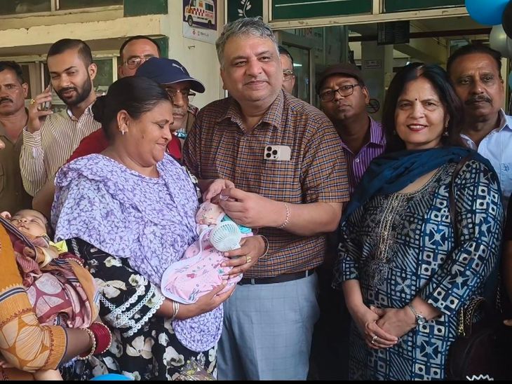 पठानकोट में तीन दिवसीय अंतरराष्ट्रीय पोलियो अभियान शुरू:  5 साल तक के बच्चों को पिलाई जाएगी खुराक, 29-30 को घर घर जाएगी टीम – Pathankot News