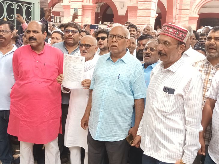 यूपी के कोटेदार अगस्त 2026 से राशन वितरण बंद करेंगे; कम लाभांश के विरोध में प्रदर्शन