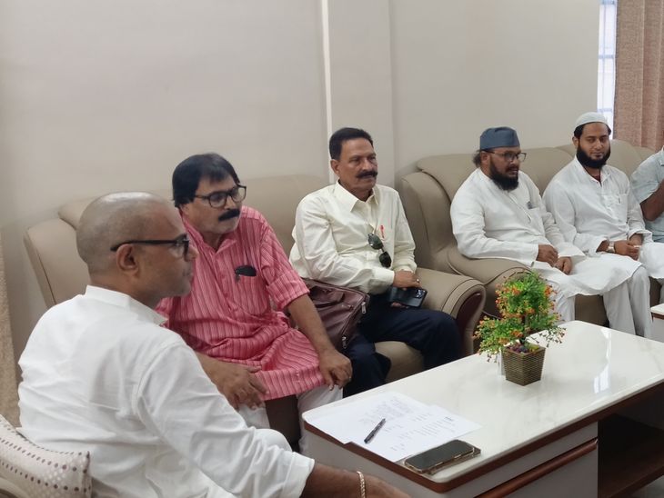 मधुबनी विधायक माधव आनंद की जनसुनवाई; 80 फरियादियों की समस्या का समाधान