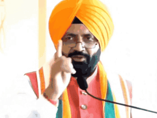 हरियाणा CM और चंडीगढ़ के स्कूलों को उड़ाने की धमकी:  आज ही खुले स्कूलों को मिली थ्रेट मेल; अलर्ट मोड पर पुलिस-प्रशासन – Chandigarh News