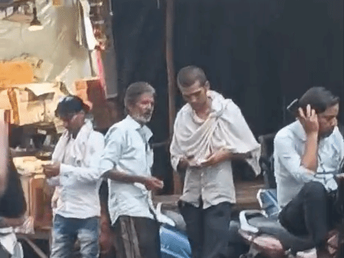कानपुर में ड्रग्स गैंग की दादागिरी; कमिश्नर की चेतावनी के बाद भी वीडियो; लोगों ने पकड़ा, पुलिस ने छोड़ा