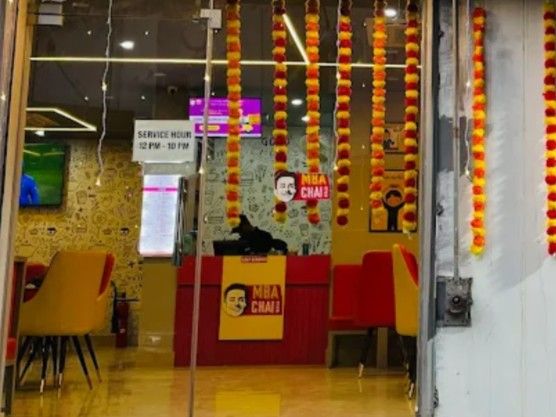 किशनगंज MBA चाय वाला में तीसरी चोरी; AC पाइप काटकर भारी नुकसान
