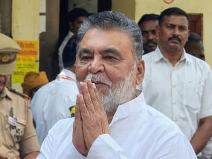 पूर्व MLC कमलेश पाठक पर धोखाधड़ी की FIR; कानपुर देहात में फर्जी वसीयत से जमीन हड़पने का आरोप