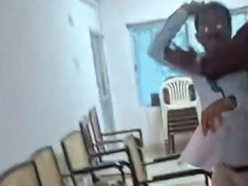 गयाजी में प्रोफेसर से बदसलूकी; जानलेवा हमला और प्रताड़ना का आरोप; FIR दर्ज