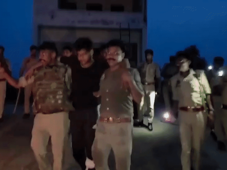 कासगंज; फौजी के घर लूट की कोशिश; परिवार ने बंद किया; पुलिस मुठभेड़ में बदमाश पकड़े गए