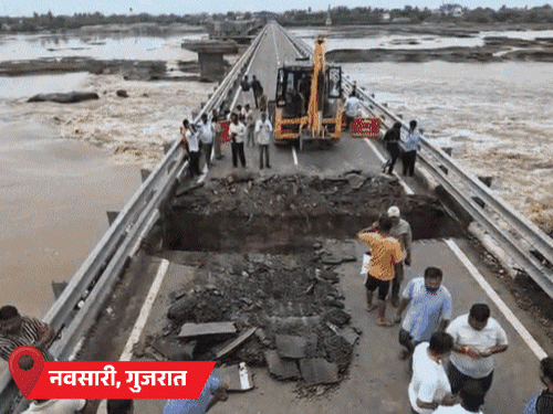 मुंबई में तेज बारिश, स्कूल-कॉलेज बंद:  गुजरात में ब्रिज के बीच में गहरा गड्ढा हुआ; कानपुर में बारिश ने 15 साल का रिकॉर्ड तोड़ा