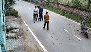 साइकिल सवार गिड़गिड़ाता रहा, पैदल जा रहे युवक से कैश और मोबाइल फोन छीन बाइक सवार फरार – Ludhiana News
