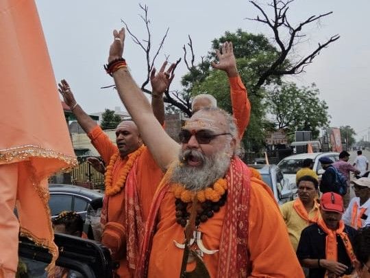 पटियाला में हिंदू संगठनों ने सनातन सम्मान यात्रा निकाली:  प्रशासन पर एकतरफा कार्रवाई के आरोप; हरिद्वार से आए संतों ने एकजुटता का दिया संदेश – Patiala News