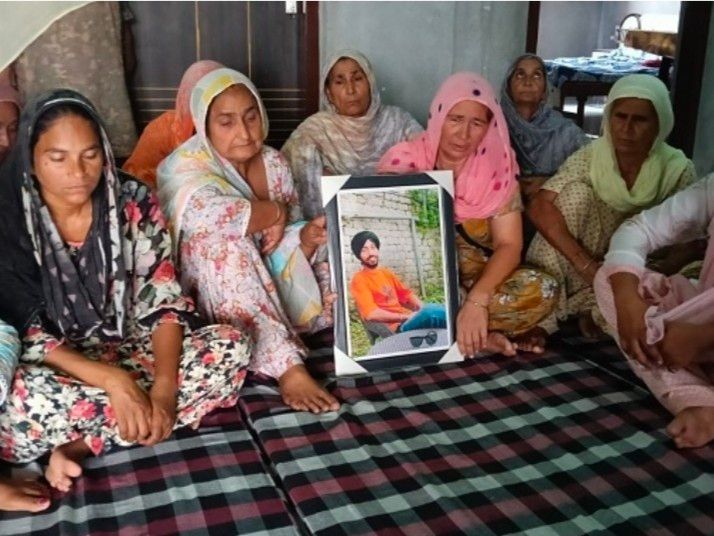 कनाडा में दोस्त को बचाते बरनाला के युवक की मौत:  जमीन बेचकर इकलौते बटे को भेजा था विदेश, शव लाने को सरकार से मदद की गुहार – Barnala News