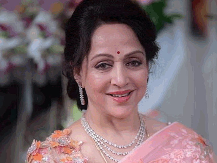 সবচেয়ে বেশি পারিশ্রমিক পাওয়া অভিনেত্রীর দাবি নিয়ে হেমা মালিনী বললেন, আজকের তারকাদের পারিশ্রমিকও পাননি, টাকার জন্য কাজ করেননি।