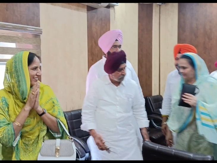 फतेहगढ़ चूड़ियां कौंसिल में कांग्रेस-शिअद का गठबंधन:  लाली प्रेसिडेंट, गुरजीत कौर वाइस प्रेसिडेंट निर्वाचित; चुनाव की वीडियोग्राफी करवाई – Batala News