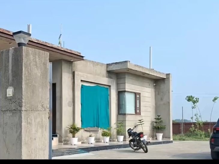 बटाला में रात में घर पर 7 राउंड फायरिंग:  किसी प्रकार की ​धमकी और फिरौती की कॉल नहीं; आपसी रंजिश में वारदात होने का शक – Batala News