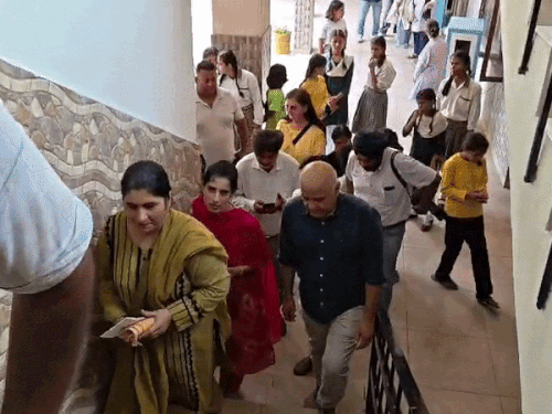 जालंधर में नारी निकेतन पहुंचे मनीष सिसोदिया:  बच्चियों की देखभाल को बताया शानदार, व्यवस्थाओं की सराहना की; राजनीतिक सवालों से बनाई दूरी – Jalandhar News