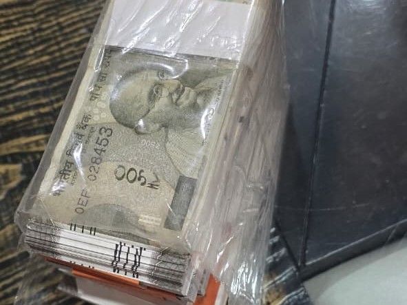 इंस्टाग्राम पर फंसाकर जगराओं के जौहरी से लाखों ठगे:  36 अंगू​ठियां लेकर थमाया नकली सोना व कागज, नंबर देने पर भी पुलिस ने केस दर्ज करने में लगाए एक माह – Jagraon News