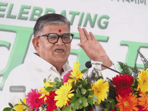 प्रशासक का अफसरों पर तंज, गप्पें और झूठ बंद करें:  वन महोत्सव में इतने पौधे लगाए कि धरती पर इंच जगह खाली न रहे – Chandigarh News