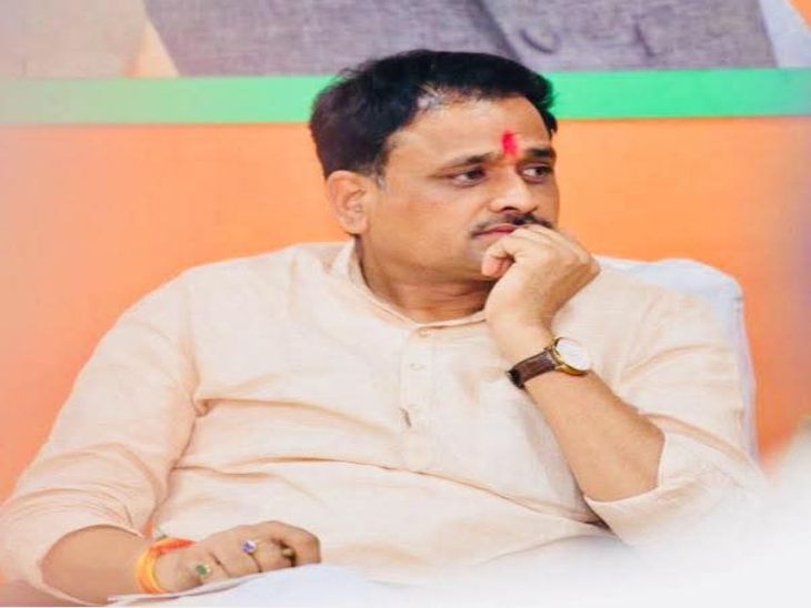 BJP ने आशुतोष को बनाया दतिया से उम्मीदवार:  नरोत्तम मिश्रा खरीद चुके थे नामांकन फॉर्म; चुनावी सभाएं भी कर रहे थे, लेकिन नहीं मिला टिकट – datia News