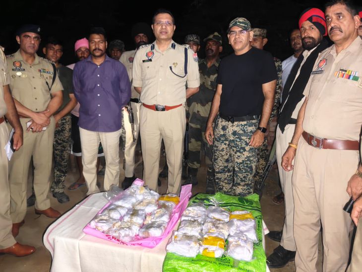 तरनतारन में नशा तस्करों पर पुलिस की कार्रवाई:  11 किलो से अधिक हेरोइन बरामद; 6 आरोपी गिरफ्तार, पिस्तौल भी मिली – tarn-taran News