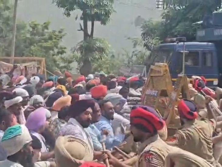 खन्ना में मनरेगा कर्मियों पर लाठीचार्ज, कई घायल:  मंत्री सौंध की कोठी के बाहर प्रदर्शन; पुलिस ने आंसू गैस के गोले छोड़ खदेड़ा – Khanna News