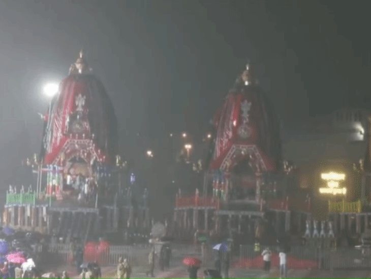 पुरी और अहमदाबाद में जगन्नाथ रथयात्रा आज:  सोने की झाड़ू से होगी रथों की सफाई; सबसे आगे बलभद्र, आखिर में निकलेंगे जगन्नाथ