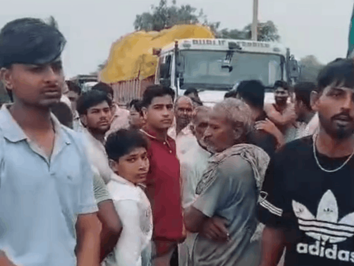 deeg-school-bus-accident-driver-saves-students-in-kama-latest-news