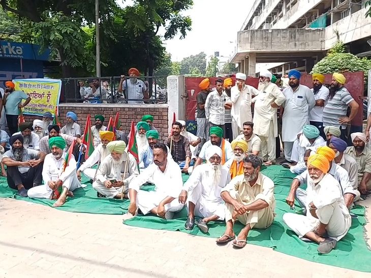 फतेहगढ़ साहिब में बढ़ते अपराधों पर किसानों का गुस्सा:  SSP कार्यालय का घेराव, बोले- कार्रवाई नहीं हुई तो आंदोलन तेज होगा – Fatehgarh Sahib News