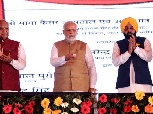 PM संग मंच साझा करने पर तिवारी ने तोड़ी चुप्पी:  चंडीगढ़ MP बोले-दलगत राजनीति से ऊपर विकास; दिल्ली की राजनीति को बताया जहरीली – Chandigarh News