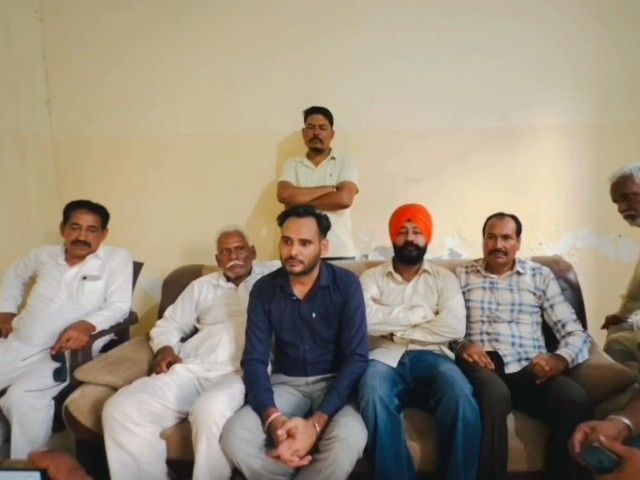 फाजिल्का में जेई को ड्रग मामले फ़साने की SIT जांच:  DSP गुरसेवक सिंह फरार, मिलीभगत का आरोप, SSP बोले- सबकी भूमिका की होगी जांच – Fazilka News