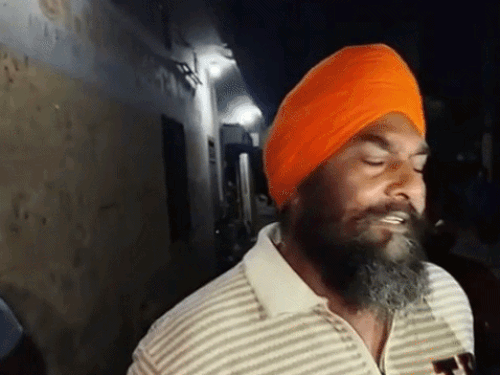 जालंधर में सड़क हादसा, ट्रक और एक्टिवा में भिंड़त:  हादसे में स्कूटी सवार की मौत,चालक गाड़ी लेकर मौके से हुआ फरार,पुलिस जांच शुरु – Jalandhar News