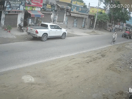 होशियारपुर में ट्रैक्टर चालक ने साइकिल सवार बुजुर्ग कुचला:  CCTV, रेत बजरी लादकर आ रहा चालक, हादसे के बाद वहीं छोड़कर फरार – Garhshankar News