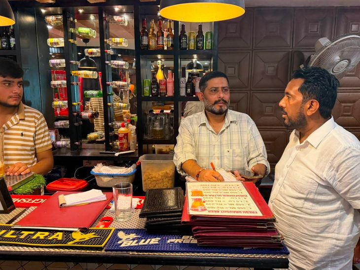 बटाला में आबकारी विभाग ने की होटलों-रेस्तरां की जांच:  शराब के स्टॉक और लाइसेंस की वैधता की जांच, उल्लंघन पर सख्त कार्रवाई होगी – Batala News