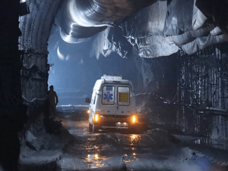 सि​क्किम में टनल पर लैंडस्लाइड, 20 मजदूरों के शव मिले:  5 अब भी फंसे; टनल में मीथेन गैस भरी, बचावकर्मी बेहोश हुए